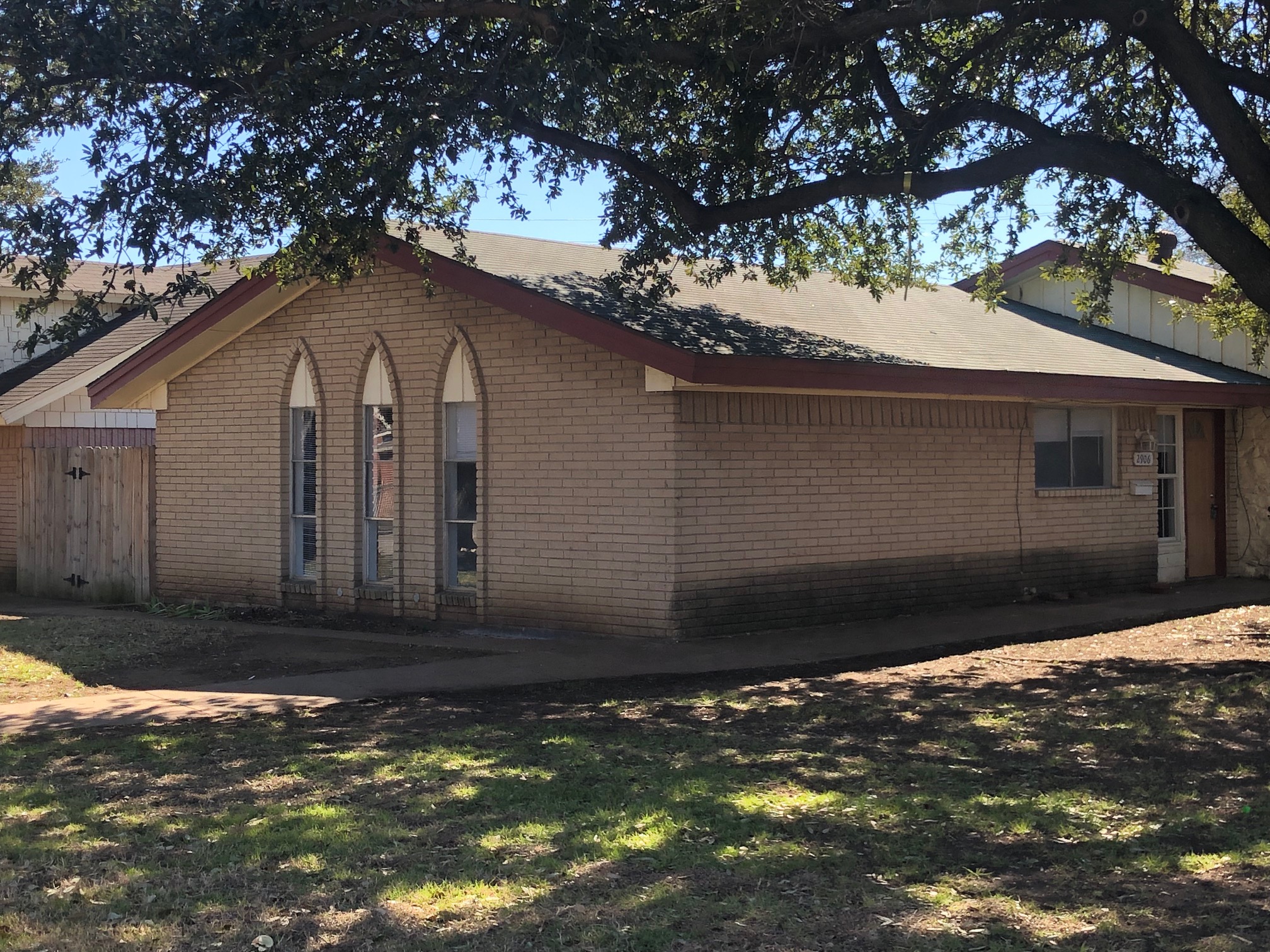 Property main image